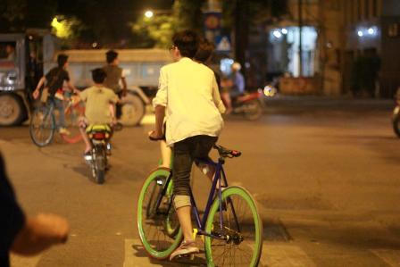 Hà Nội : Quái xế xe đạp lộng hành