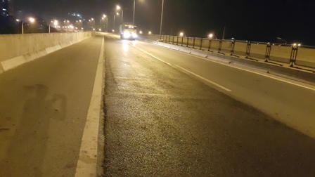 Hà Nội: Tiến hành “cấp cứu” mặt đường cầu cạn vành đai 3 