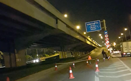 Hà Nội: Tiến hành “cấp cứu” mặt đường cầu cạn vành đai 3 