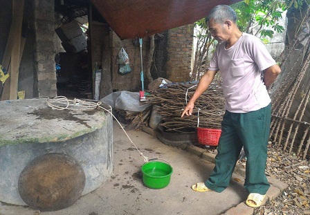  Kho xăng quân đội làm hàng loạt giếng nước có mùi xăng?