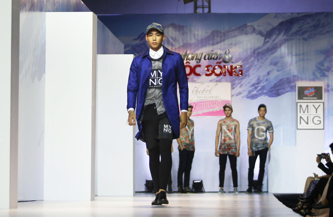 Nhà thiết kế Nguyễn Trung Mỹ ‘gây sốt’ với bộ sưu tập MYNG