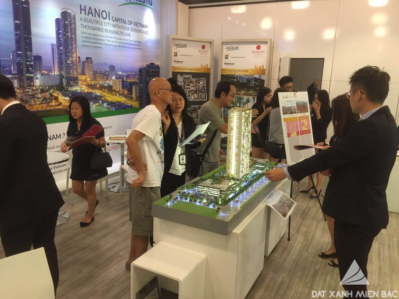 Seasons Avenue mở bán thành công tại Singapore