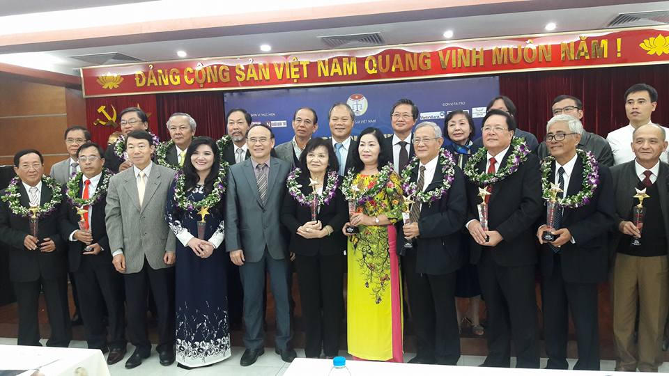 Vinh danh 15 tổ chức, cá nhân Luật gia vì cộng đồng