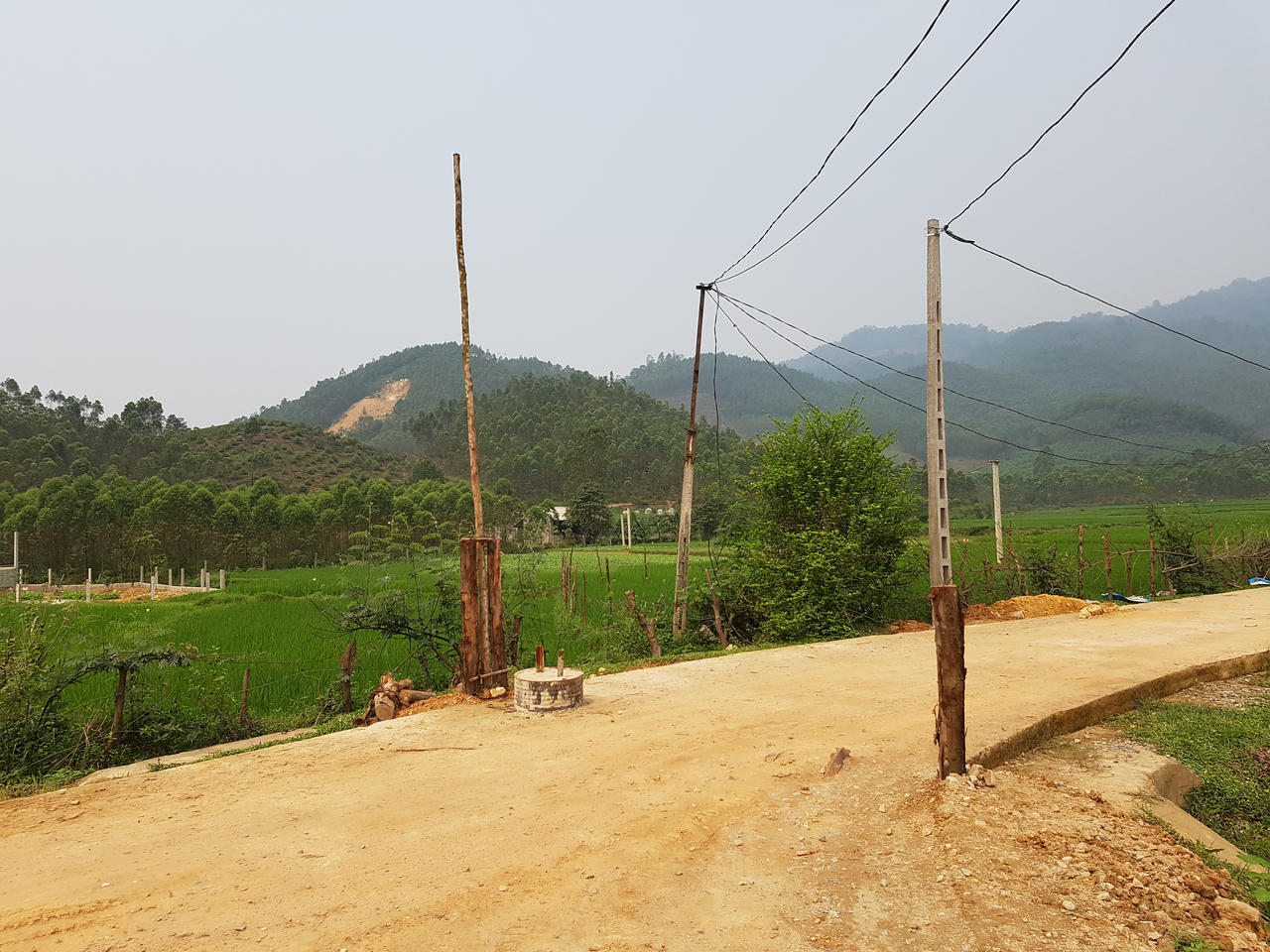 Xã Ngọc Thanh - TX Phúc Yên: Ngang nhiên “xẻ thịt” rừng phòng hộ xây lò đốt than?