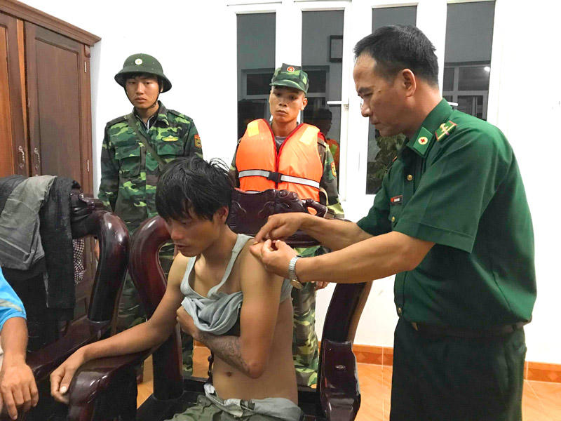 Quảng Ninh: Tiếp tục tìm kiếm ngư dân mất tích trong đêm