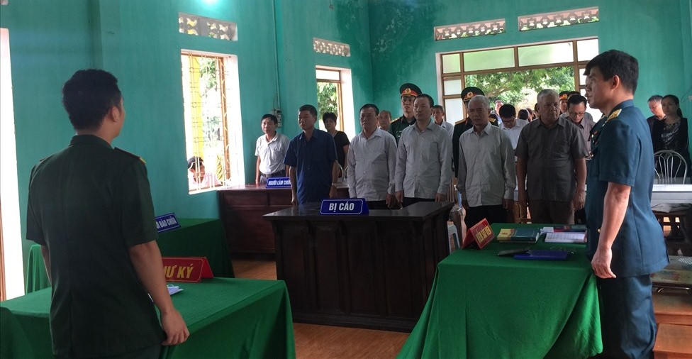 'Xẻ thịt' đất quốc phòng, Nguyên Sư đoàn trưởng lĩnh 42 tháng tù 