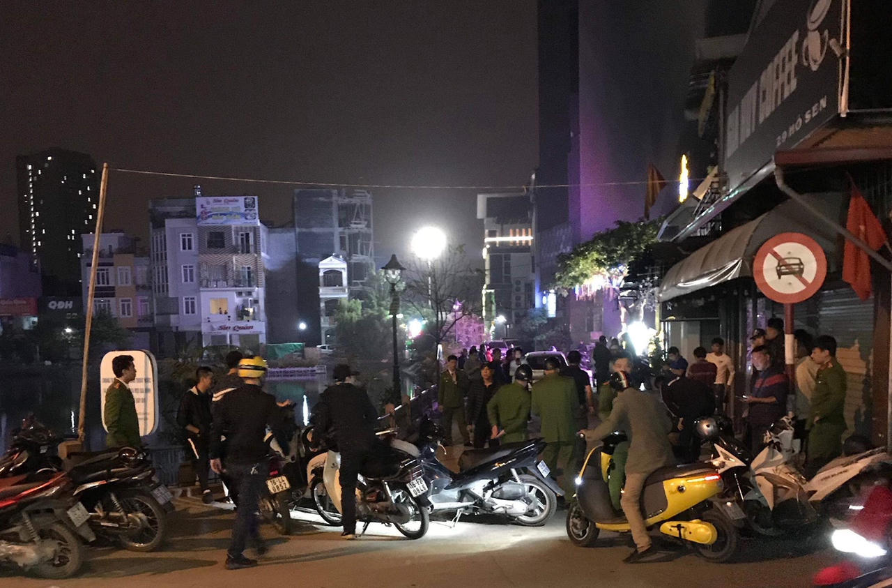 Hải Phòng: Nghi vấn giải quyết mâu thuẫn bằng súng, 2 người bị thương nặng