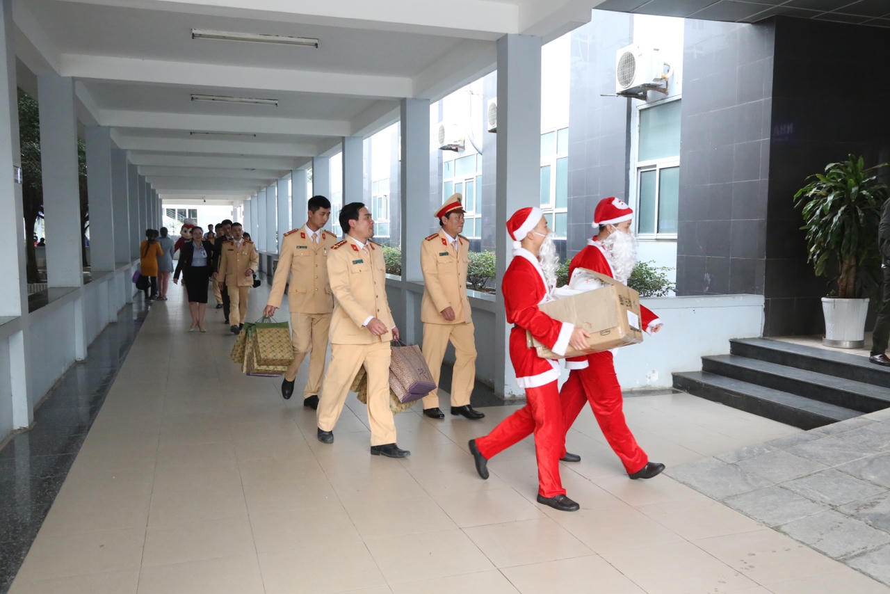 BV Đa khoa tỉnh Phú Thọ với hàng loạt hoạt động thiện nguyện đầy ý nghĩa