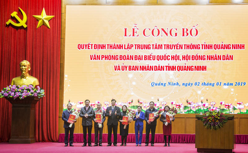 Công bố quyết định thành lập Trung tâm Truyền thông tỉnh Quảng Ninh