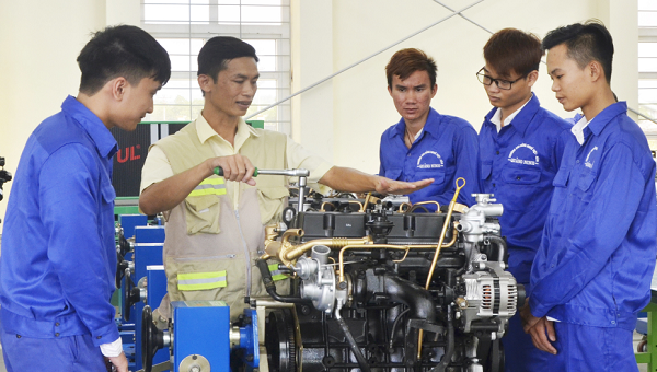 Hỗ trợ gần gấp đôi học phí cho học viên học nghề ở Quảng Ninh