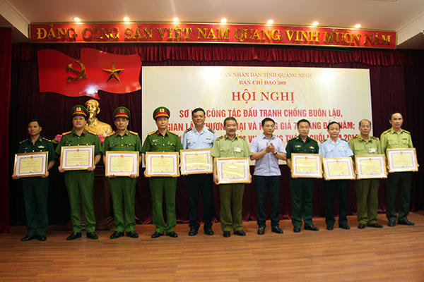 Quảng Ninh yêu cầu xử lý nghiêm những cán bộ có dấu hiệu tiếp tay cho buôn lậu