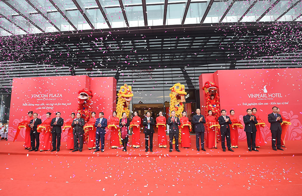 Vingroup khai trương khách sạn 45 tầng cao nhất Đông Bắc Bộ