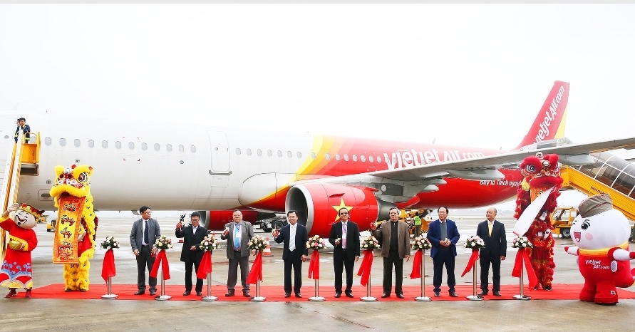 Vietjet khai trương đường bay TP.HCM – Vân Đồn
