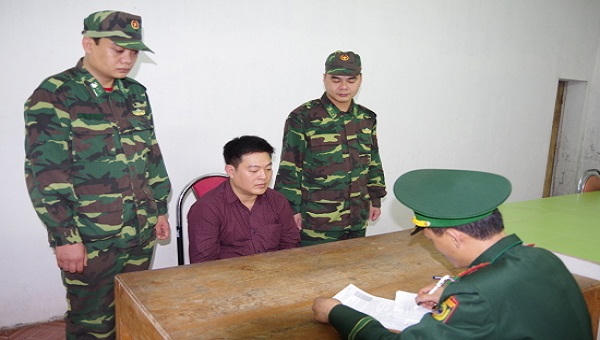 Quảng Ninh: Bắt giữ đối tượng trốn lệnh truy nã tại cửa khẩu Móng Cái