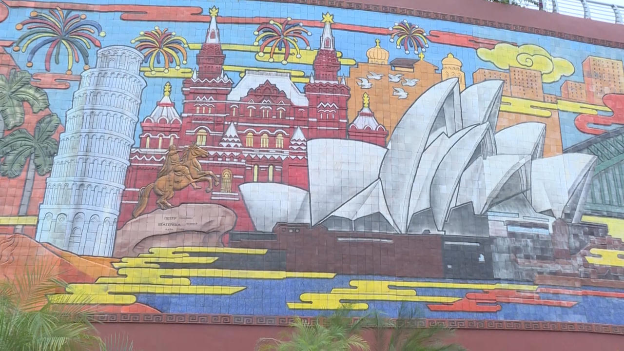 Mãn nhãn với bức phù điêu gốm gần 300m tại Bãi Cháy