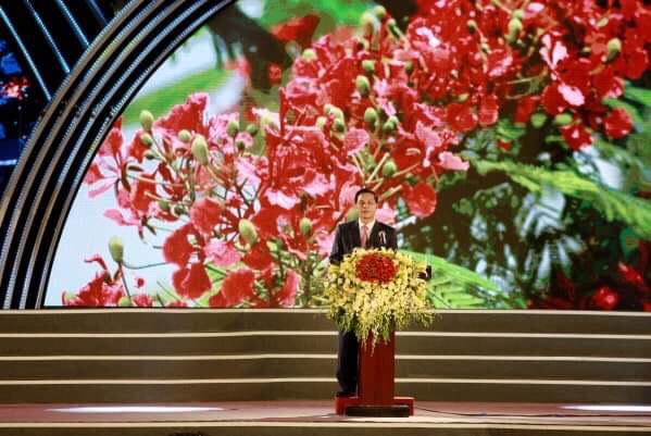 Hải Phòng 'cháy' hết mình trong đêm hội 'Điểm đến thành công'