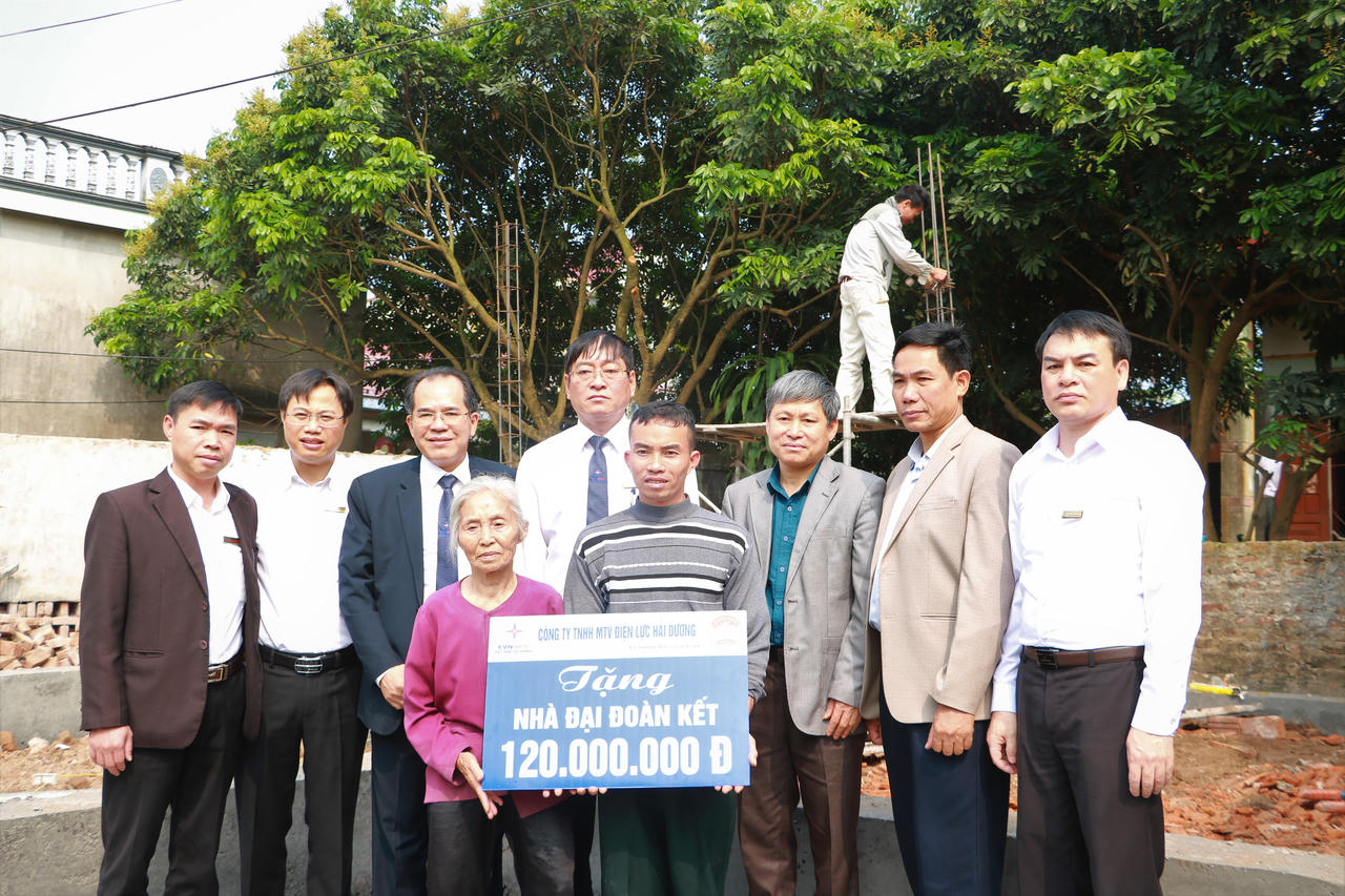 Công ty TNHH MTV Điện lực Hải Dương: Vượt khó khăn đảm bảo sản xuất kinh doanh cung ứng điện