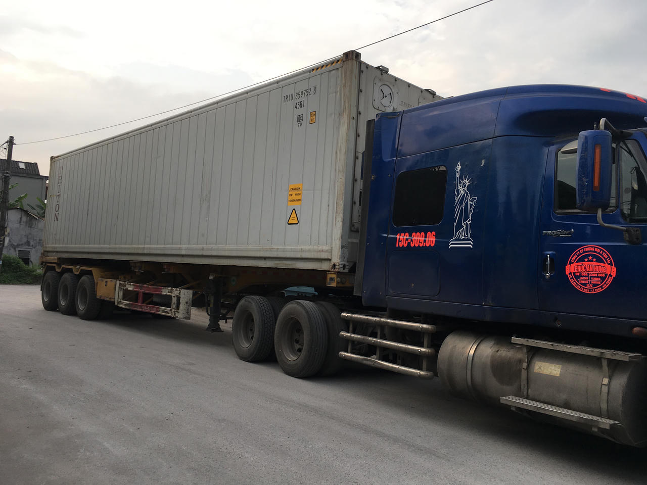 Hải Dương: Nhà máy chế biến thực phẩm xuất khẩu bị “tố” ngang nhiên hoạt động, vận chuyển lợn, sản phẩm lợn ra vào vùng dịch