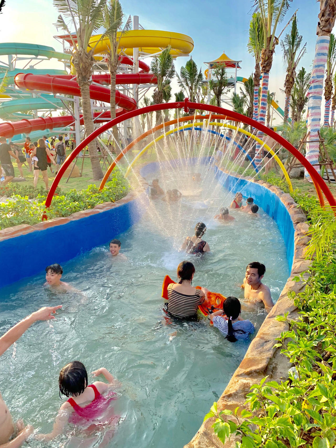 3 lý do khiến công viên nước ở Tây Hà Nội tạo nên cơn sốt mùa hè