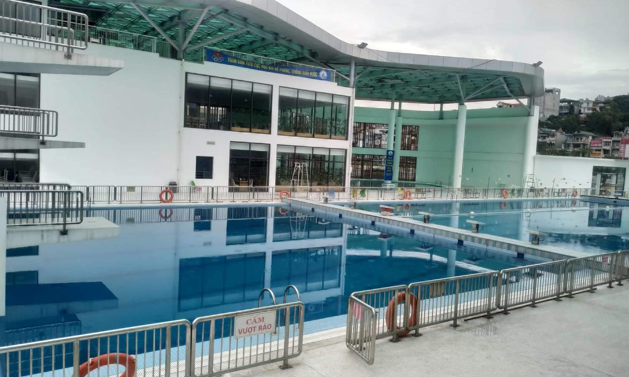 Bể bơi Cung VH Thanh thiếu nhi  Quảng Ninh tạm dừng hoạt động sau khi 1 học sinh tử vong
