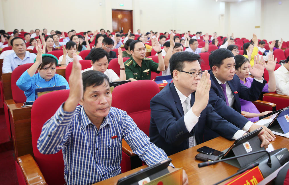 Quảng Ninh: Thông qua 22 Nghị quyết quan trọng và bế mạc kỳ họp HĐND tỉnh