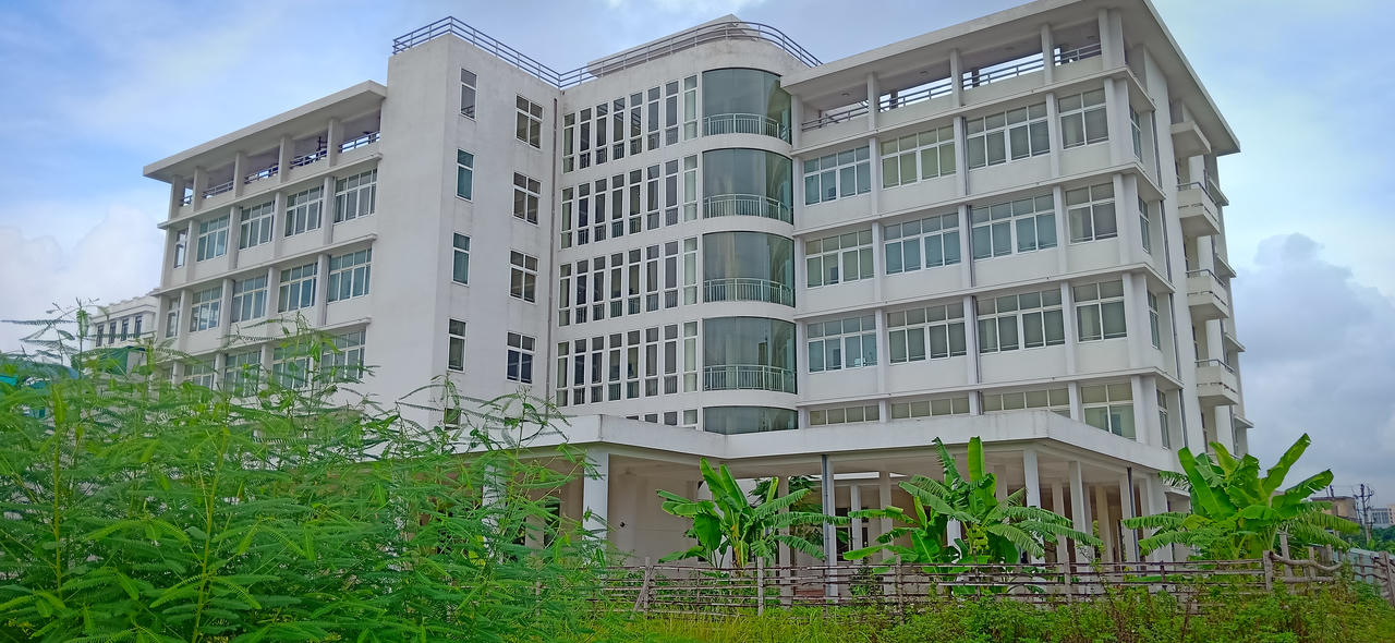 Thái Bình: Trung tâm vận chuyển Cấp cứu 115 đầu tư xây dựng gần 40 tỷ đồng, hoàn thiện đã 3 năm nhưng vẫn “đắp chiếu” để... hoang?