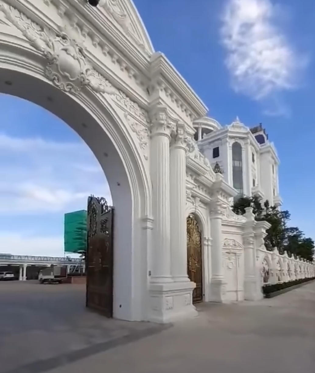 Về Thái Bình chiêm ngưỡng “lâu đài” trăm tỷ của đại gia xăng dầu