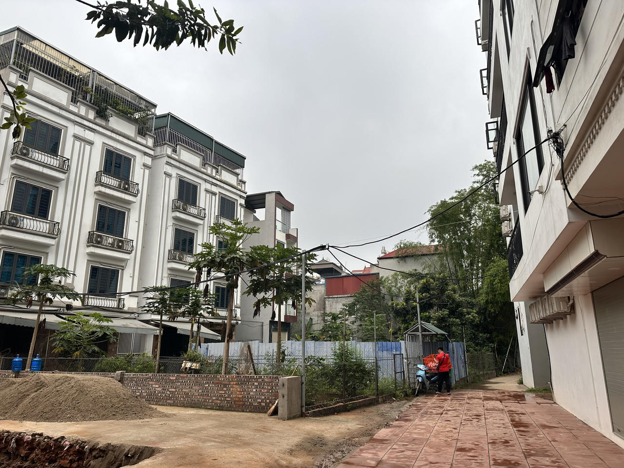 Nam Từ Liêm, Hà Nội: Người dân khốn khổ vì trúng đấu giá 5 năm vẫn chưa có điện nước sinh hoạt 