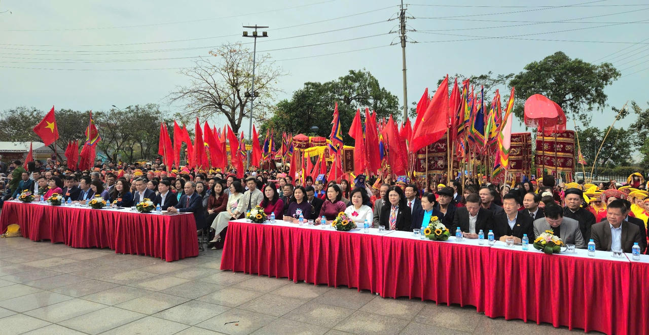 Khai mạc lễ hội truyền thống đền, chùa Bà Tấm - Hoàng Thái hậu Ỷ Lan
