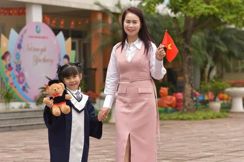 Gia Lâm (Hà Nội): Tấm gương cô giáo mầm non tận tâm, sáng tạo, yêu nghề mến trẻ