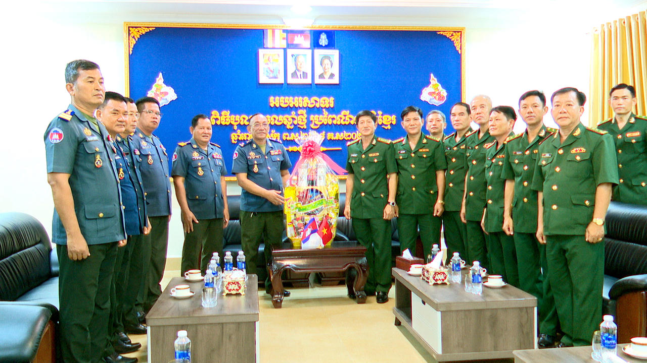 Biên phòng Long An và lực lượng vũ trang tỉnh Svây Riêng - Campuchia khẳng định tình hữu nghị bền vững