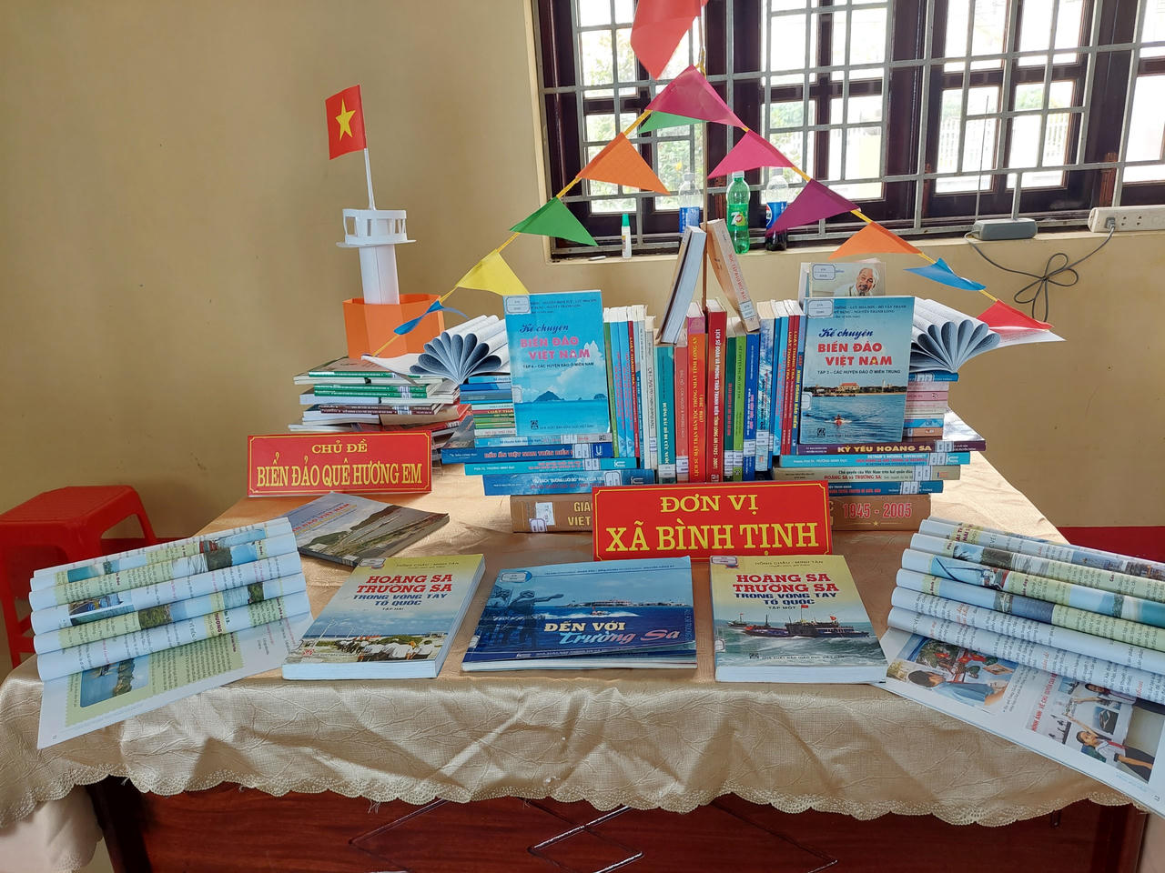 Ấn tượng nghệ thuật trưng bày và giới thiệu sách tại huyện Tân Trụ