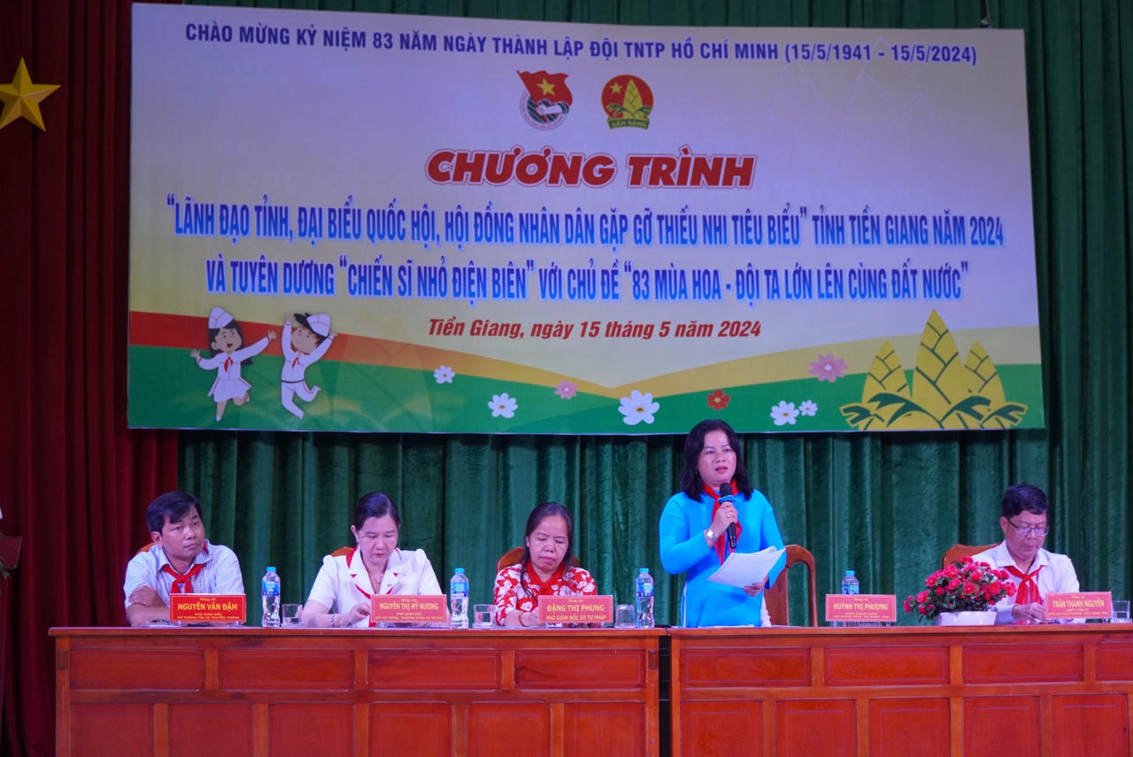 Trẻ em đối thoại trực tiếp với lãnh đạo tỉnh Tiền Giang