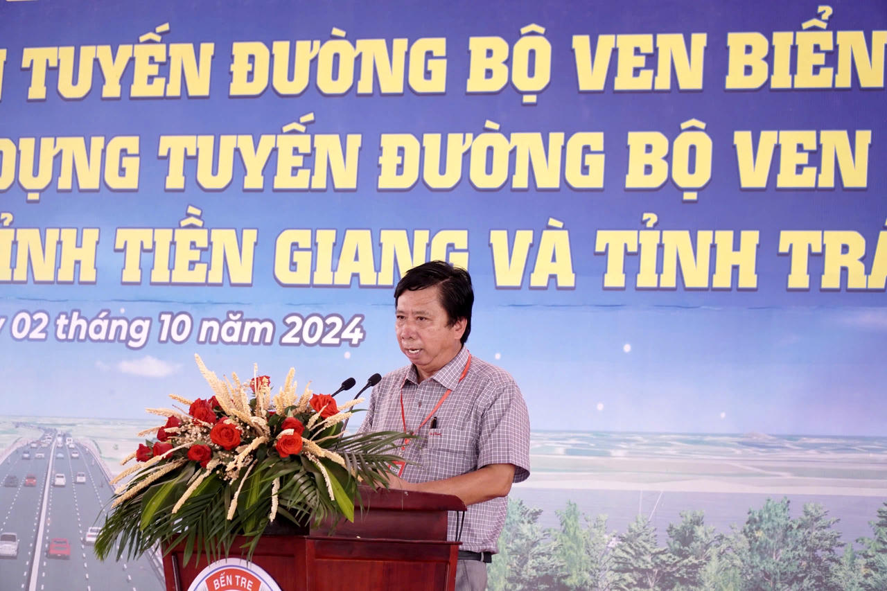 Phó Thủ tướng thường trực Nguyễn Hoà Bình dự Lễ khởi công cầu Ba Lai 8 tại Bến Tre