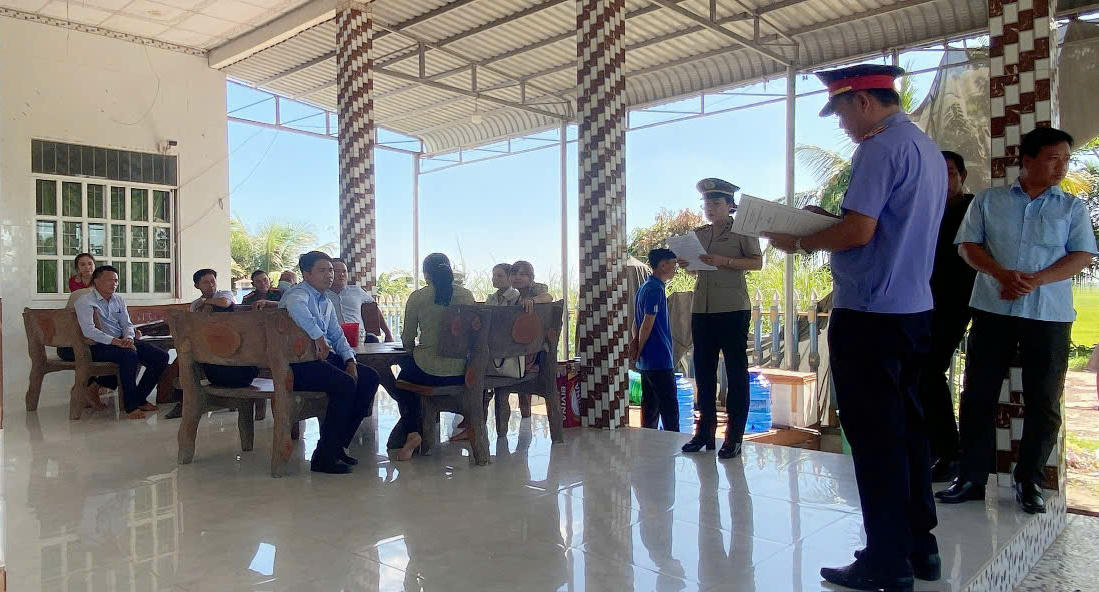 Bản lĩnh “người con gái quê hương Đồng khởi” trong thi hành án