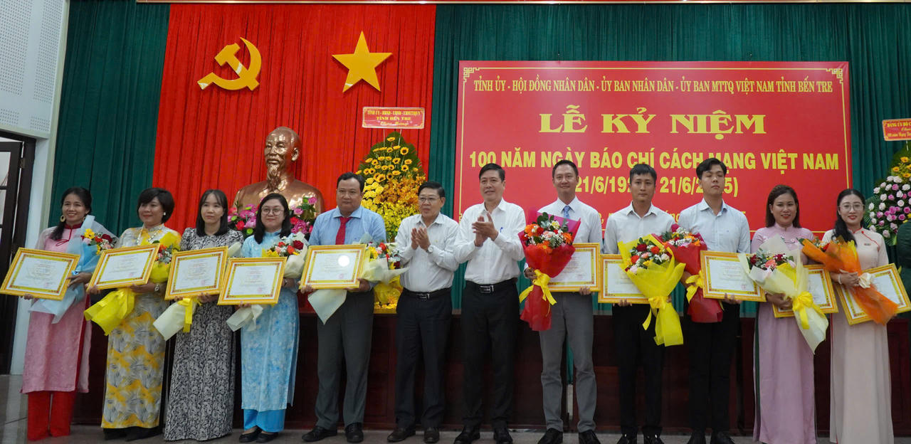 Báo chí Bến Tre giữ vững ngọn lửa cách mạng, tiếp nối tinh thần Đồng khởi