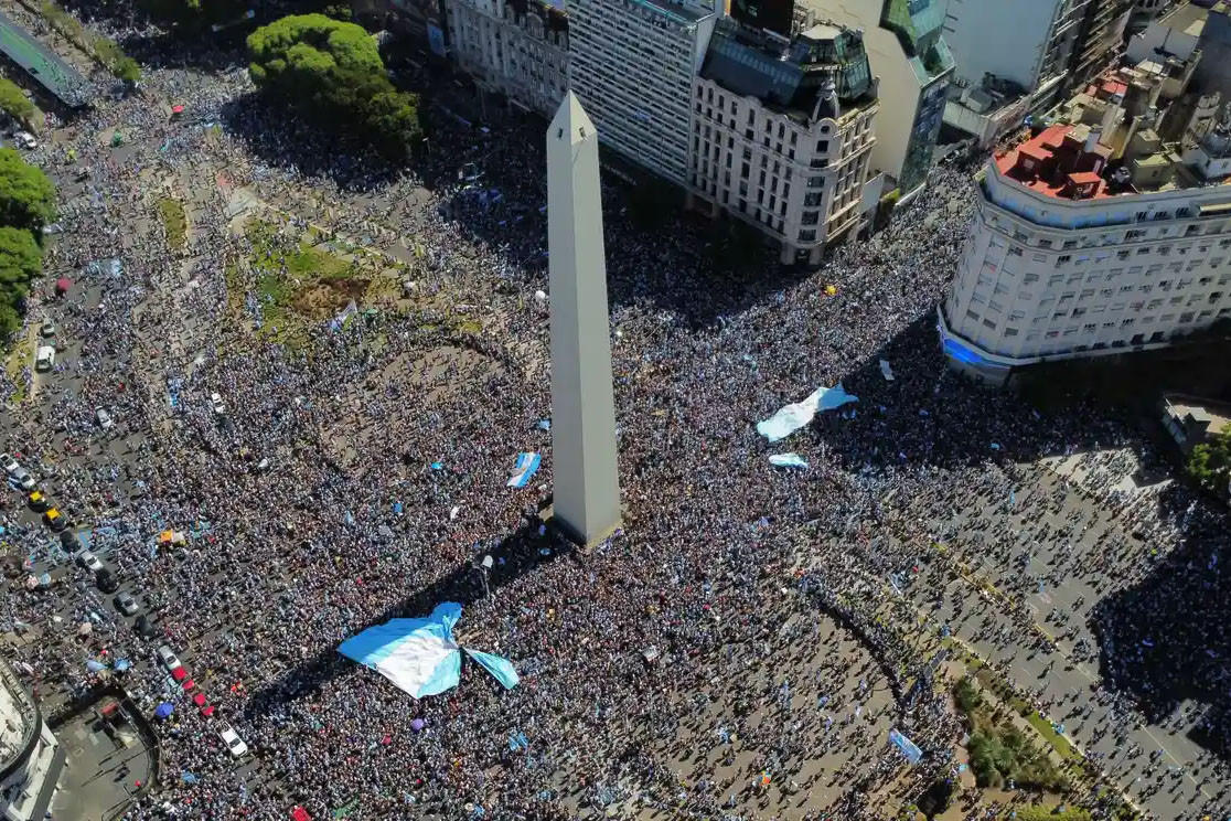 Biển người ăn mừng tuyển Argentina vô địch