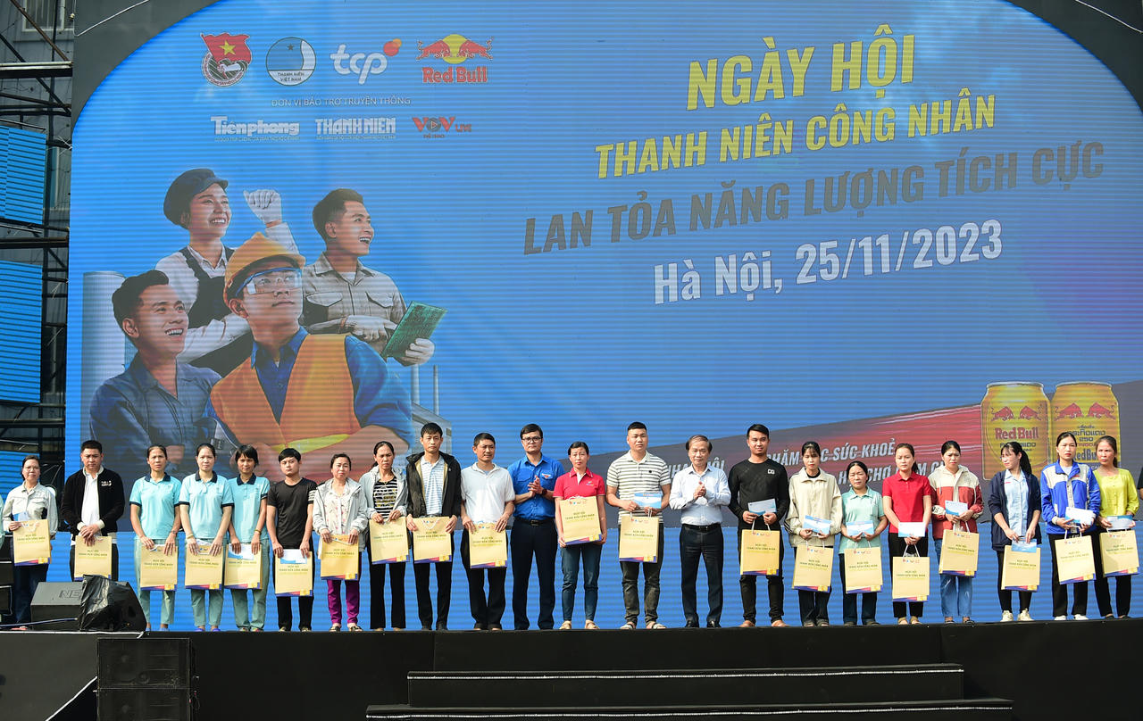 Khai mạc ngày hội “Thanh niên công nhân”