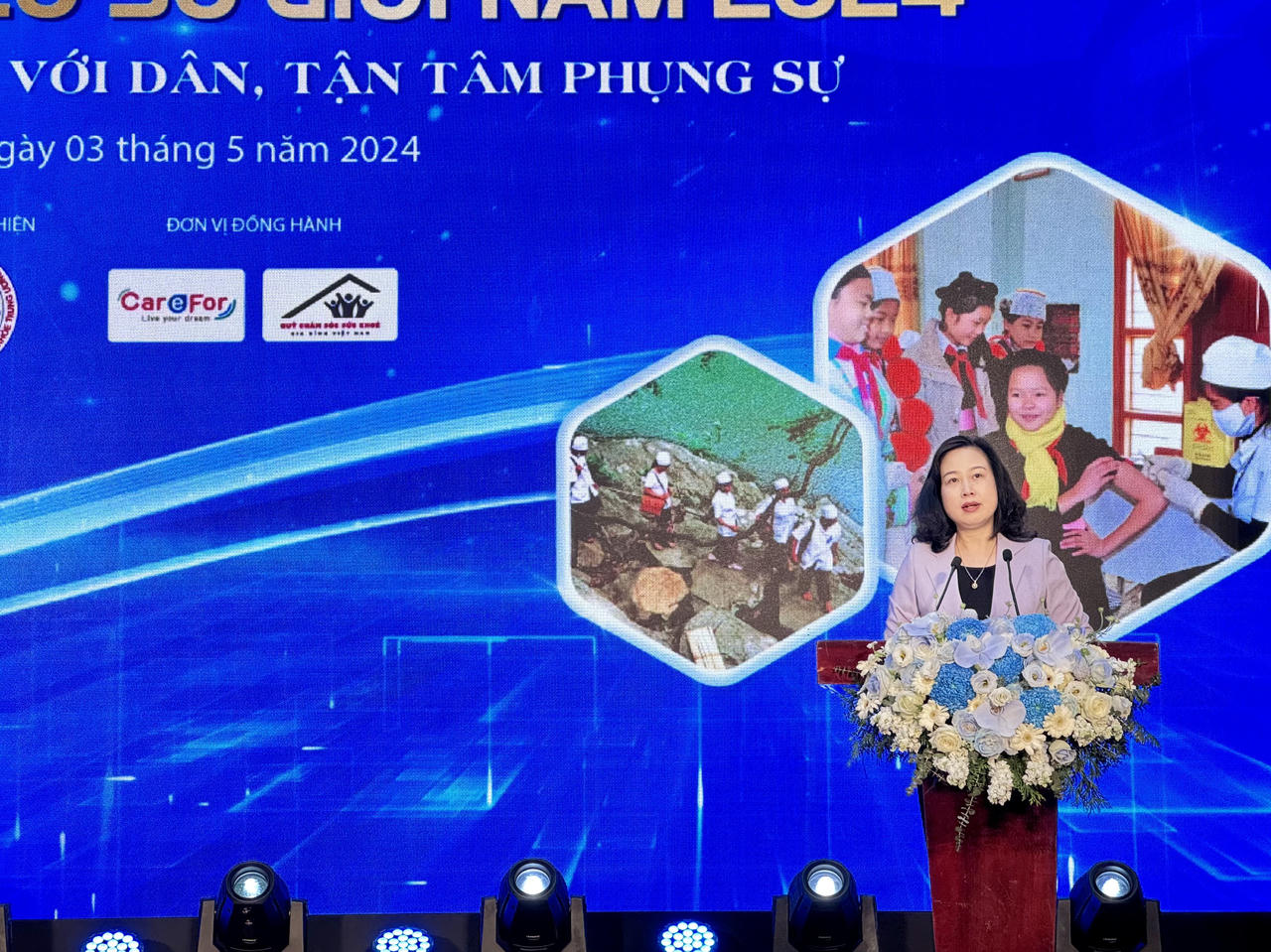 Y tế cơ sở: Gắn bó với dân - Tận tâm phụng sự