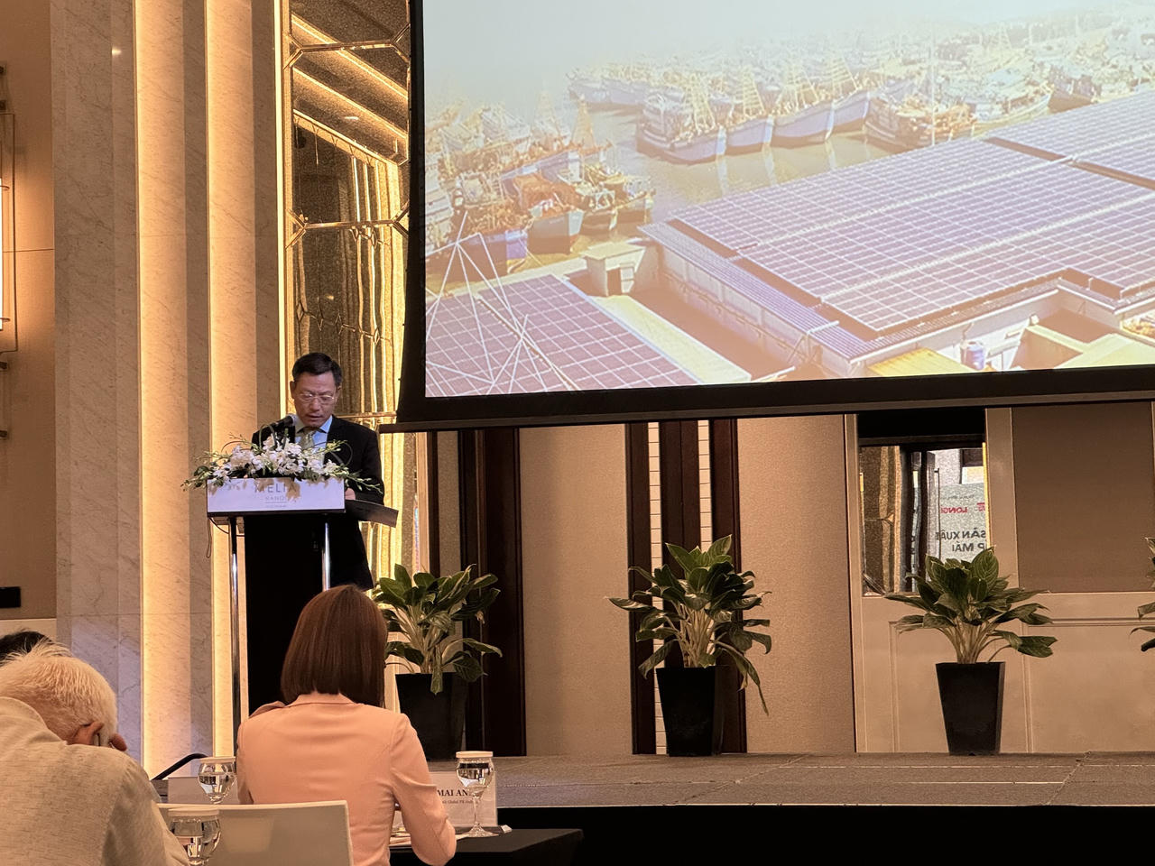 Xu hướng “xanh hóa" năng lượng trong sản xuất