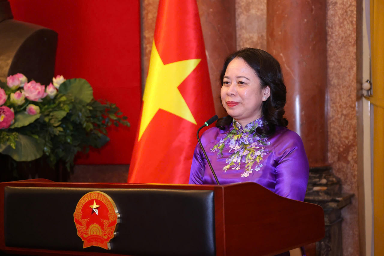 Phó Chủ tịch nước gặp mặt nữ đảng viên tiêu biểu Thủ đô