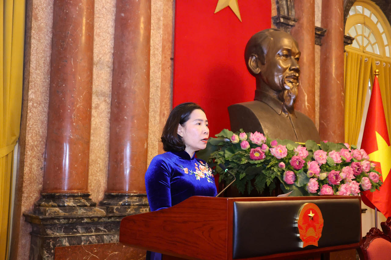 Phó Chủ tịch nước gặp mặt nữ đảng viên tiêu biểu Thủ đô