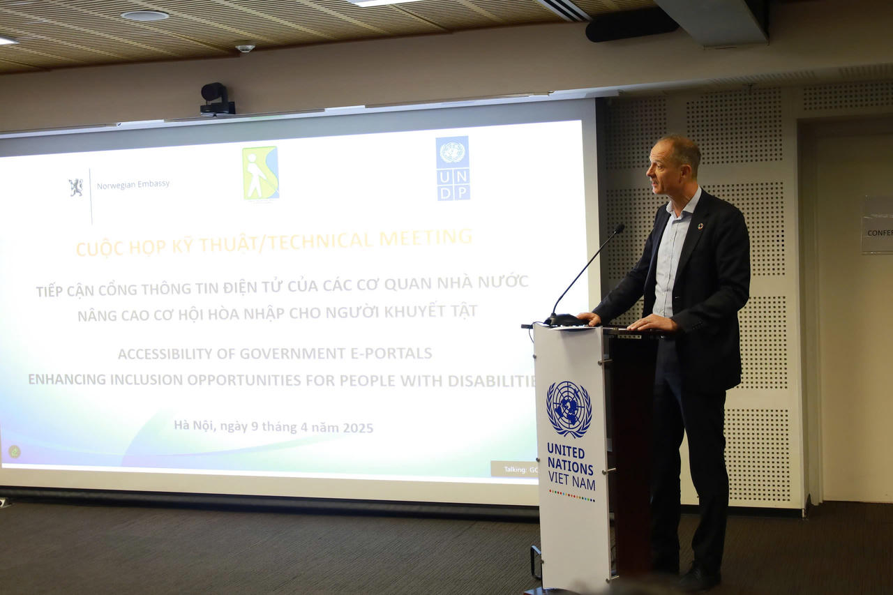 Tạo thuận lợi cho người khuyết tật tiếp cận thông tin các cơ quan nhà nước