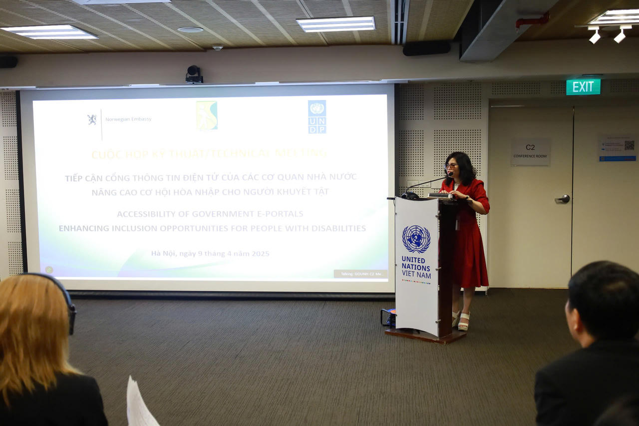 Tạo thuận lợi cho người khuyết tật tiếp cận thông tin các cơ quan nhà nước