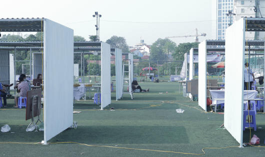 Khốn khổ vì thuê gian hàng ở Hội chợ Container