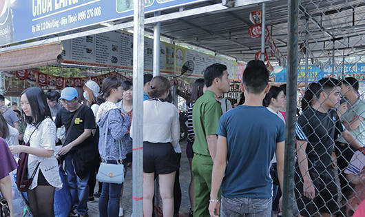 Khốn khổ vì thuê gian hàng ở Hội chợ Container