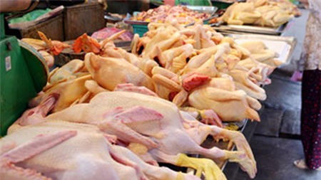 Người Hà Nội nao nức dậy sớm sắm Tết Đoan Ngọ