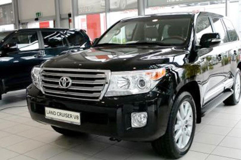 Bí ẩn doanh nghiệp tặng xe sang cho tỉnh Ninh Bình