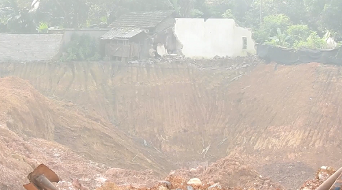 Sụt lún nhà do khai thác quặng tại Thái Nguyên: “Mất bò mới lo làm chuồng”? 