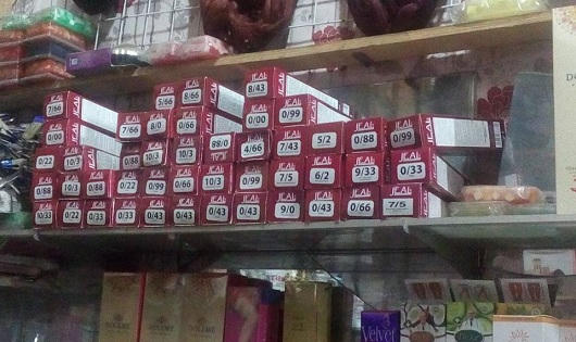Cảnh giác với thuốc nhuộm tóc giá rẻ tràn lan tại các chợ